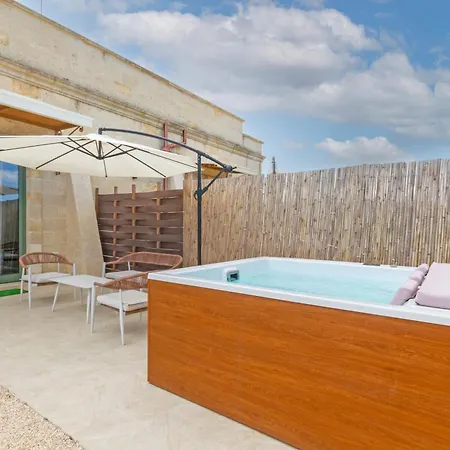 Tenuta Dorolivo Agri Relais בית חווה אוטרנטו